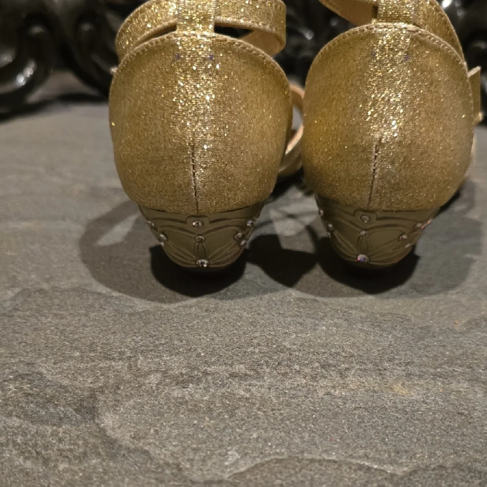 Dream Pairs Elegant Gold Strappy Girl's Sandals Size 12